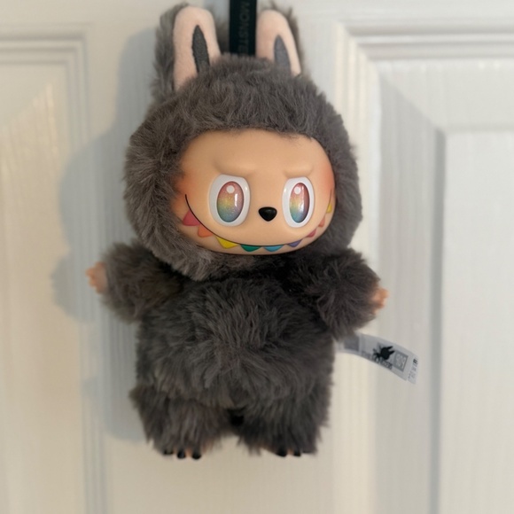 RARE SECRET ID - Big Into Energy Labubu - Picture 4 of 8